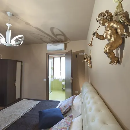 Гостевой дом Romeo House 3*