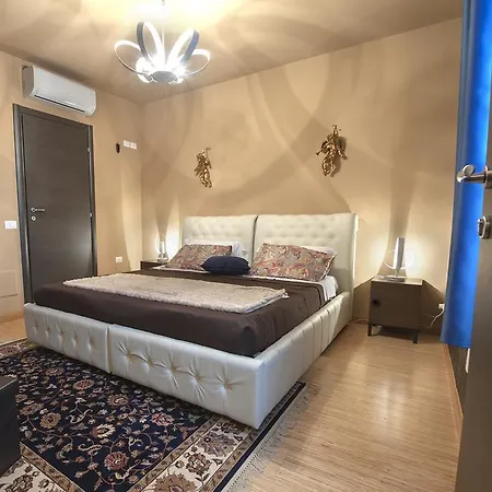 Romeo House Верона
