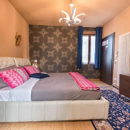 Romeo House Верона