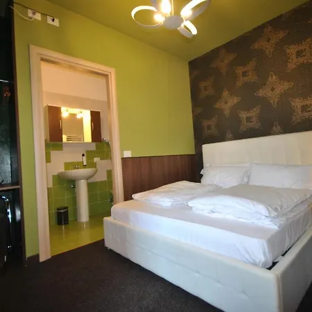 Romeo House 3* Верона